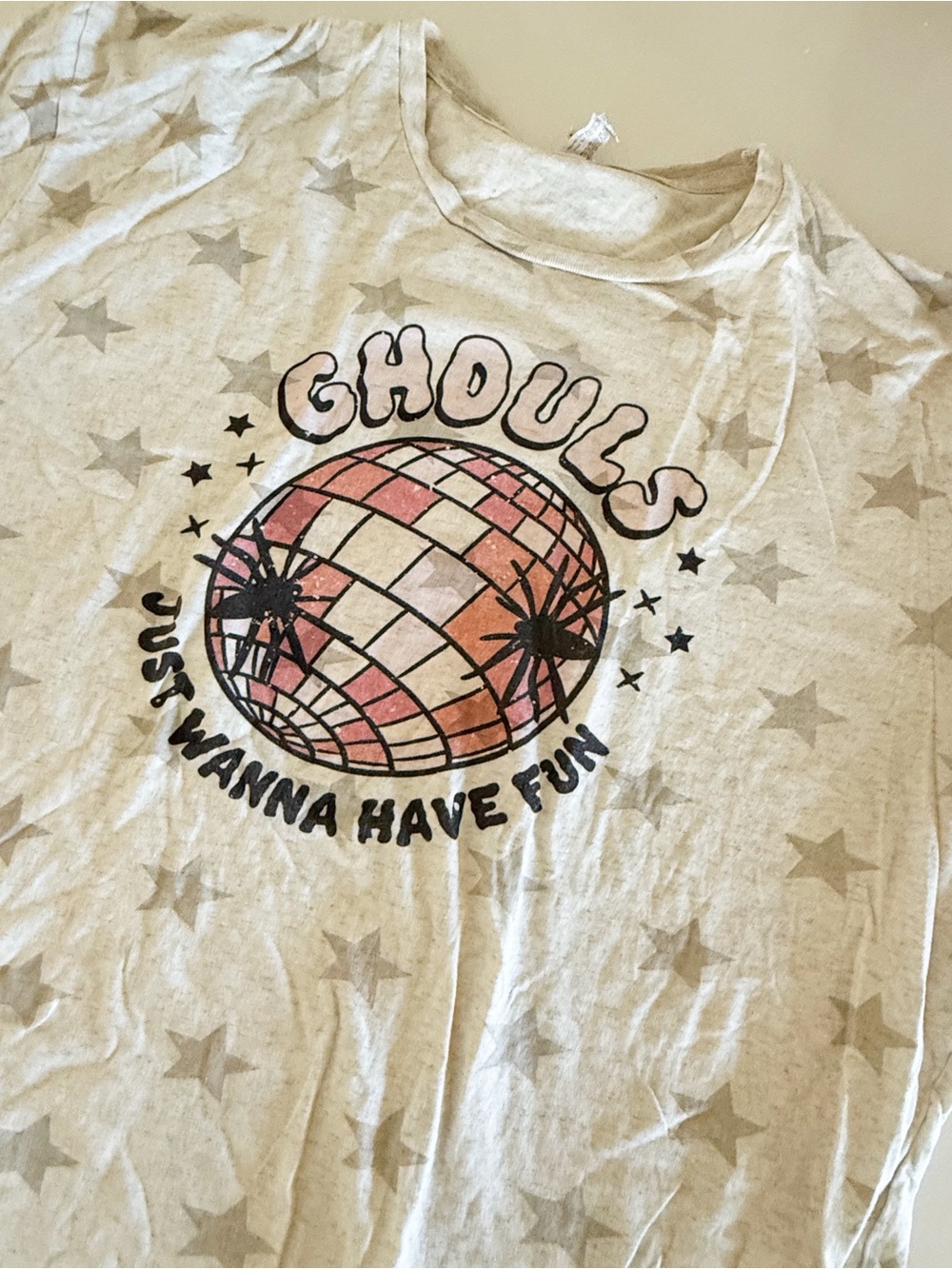 Ghouls Just Wanna Have Fun' Star Graphic Tee - Pink & Cream